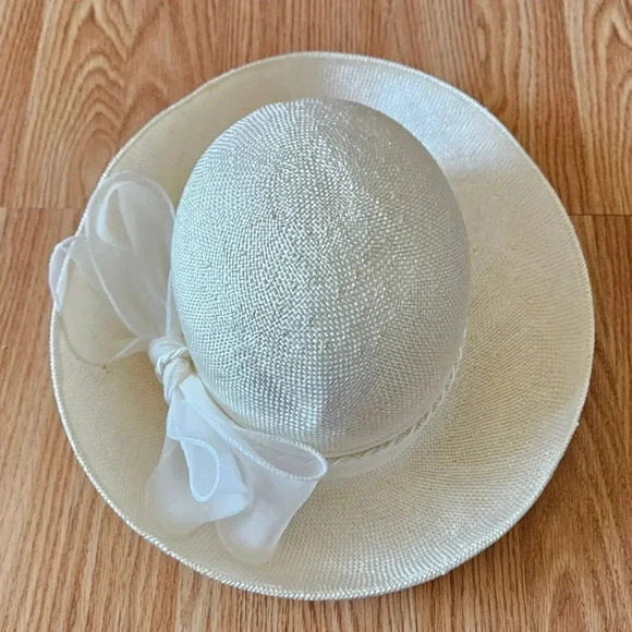 Georgette Vintage Women's Classy Hat Cream. - Picture 9 of 13